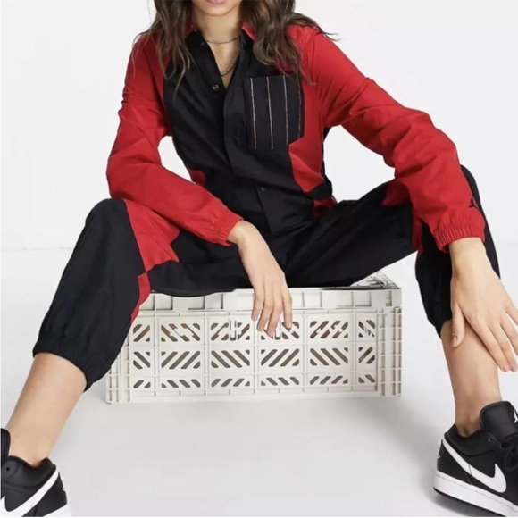 NEW Nike 1X Jordan Essential Womens Varsity Flight Jumpsuit Black Red DJ2626-636 - Picture 5 of 13